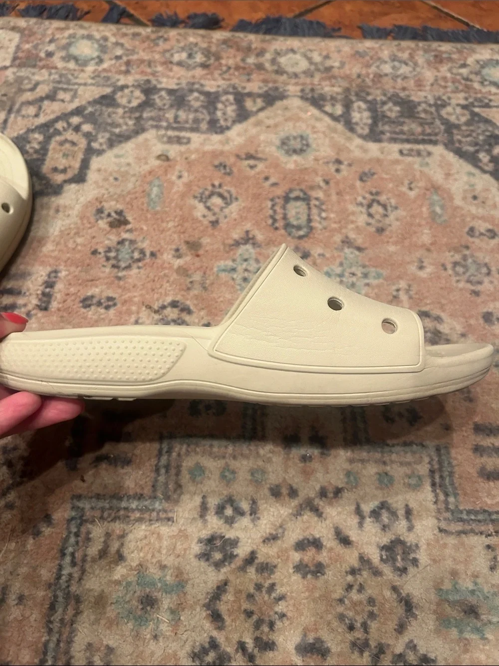 CROCS light nude